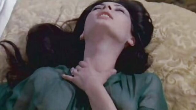 ایچ ڈی کے معیار :  شوکیا - معصومیت کھو ایک باتھ روم افلام سکس روسی میں Leyla فلم کے کلپس 